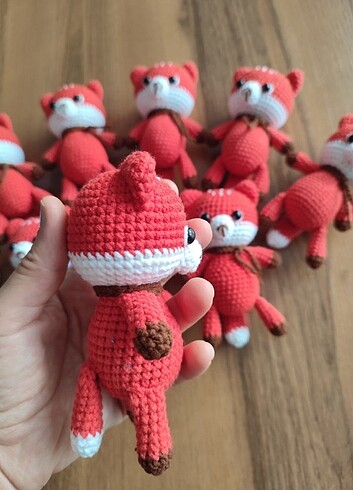  Beden Renk Amigurumi Tilki 