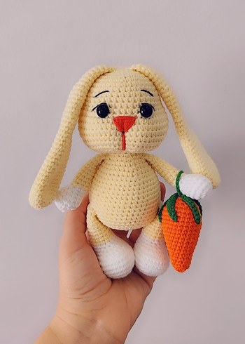 Amigurumi Tavsan
