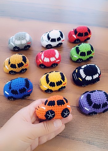 Beden Renk Amigurumi Araba Anahtarlık