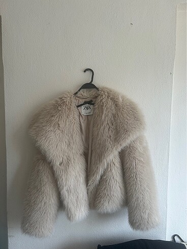 Zara Peluş Kürk