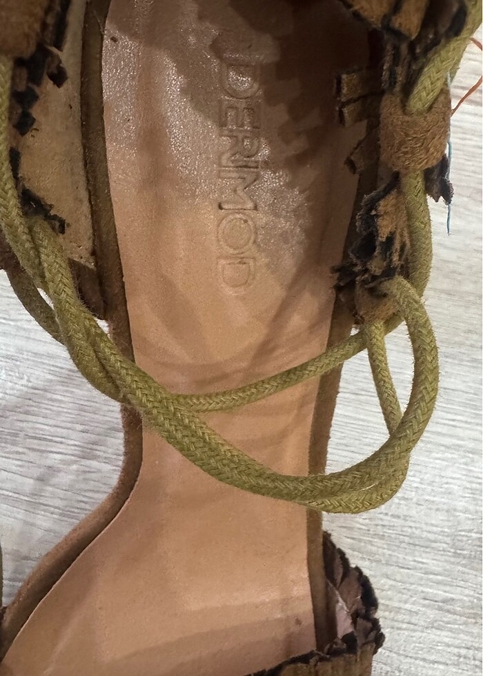 Topuklu sandalet - Görsel 2