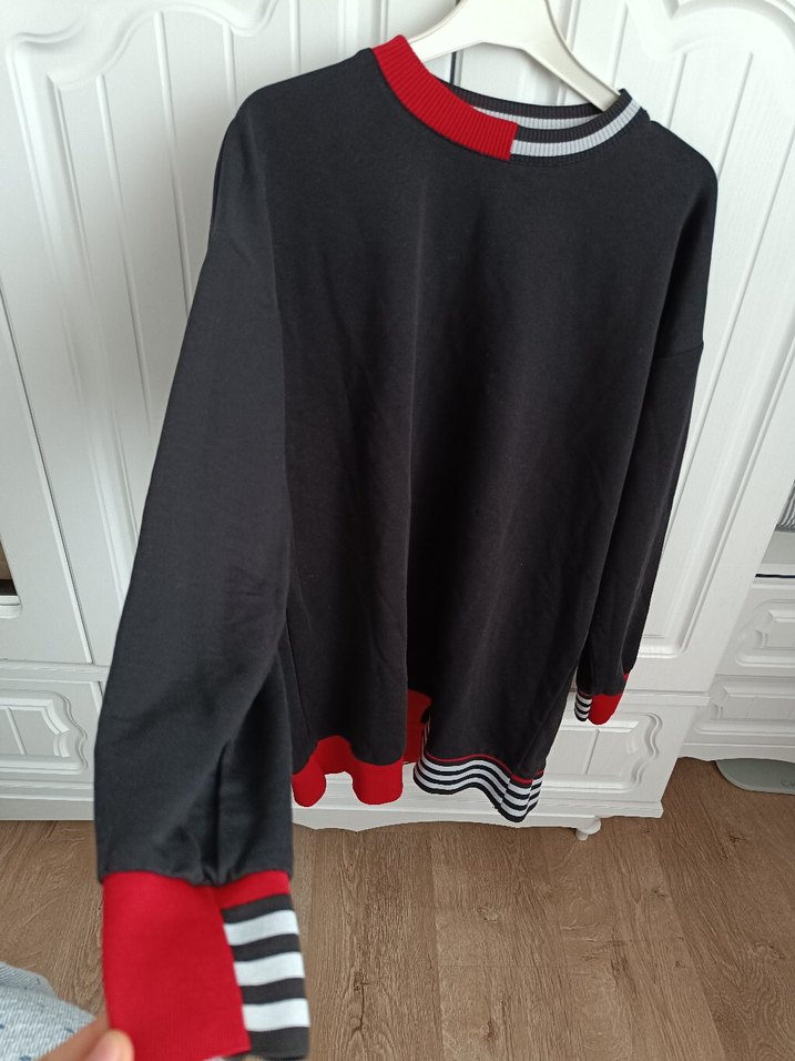 Siyah Uzun Kollu Salaş Sweatshirt - Görsel 2