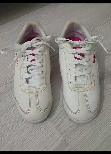 36 Beden beyaz Renk Orijinal puma ayakkabı 