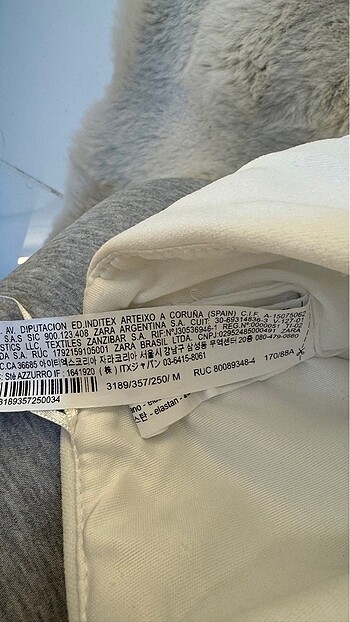 m Beden beyaz Renk Zara üst