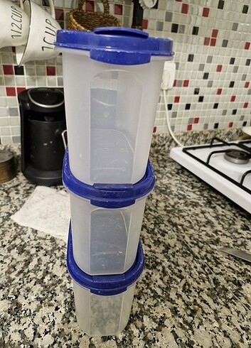 Tupperware saklama kabı 