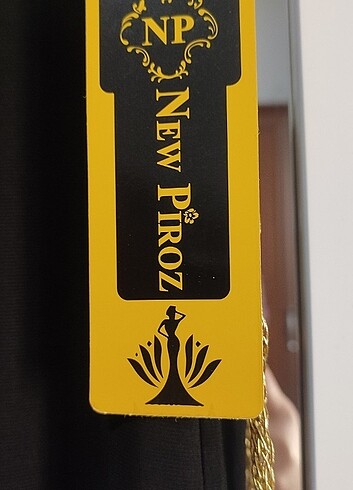 44 Beden siyah Renk Etek dir