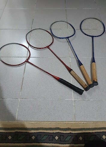  Beden Renk Badminton raketleri