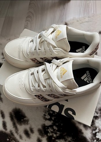 Adidas spor ayakkabı leoparlı orijinal - Görsel 4