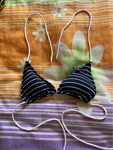 Bikini üstü