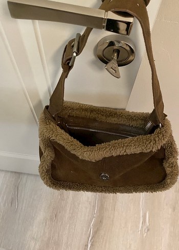 Kahverengi Süet Tokalı Kadın Çanta - Görsel 2