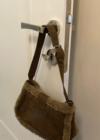 Kahverengi Süet Tokalı Kadın Çanta - Görsel 3