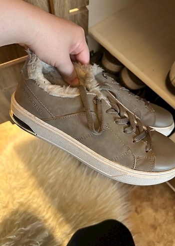 Lumberjack Bej Süet Kürklü Stiletto Topuklu Kadın Spor Ayakkabı