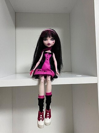 monster high draculaura