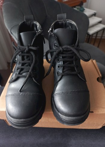 Siyah çocuk  Bot - Görsel 6