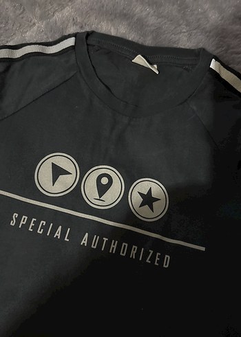 Erkek Siyah Baskılı Kısa Kollu Tişört - Görsel 3