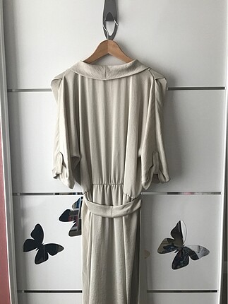 40 Beden Park Bravo saten kumaş kuşaklı elbise