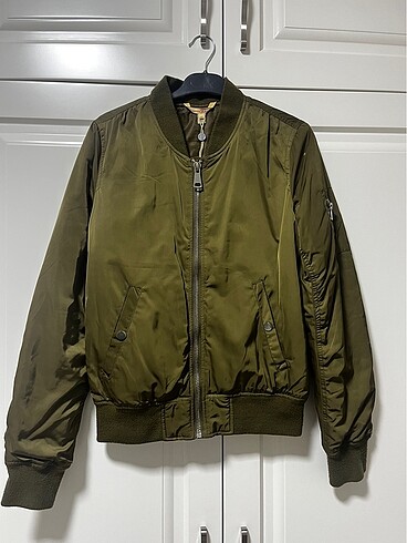 Haki bomber