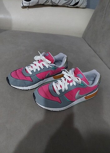 Nike spor ayakkabı 