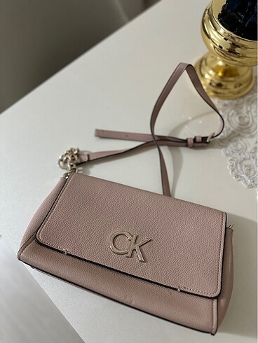 Calvin Klein Orjinal calvin klein çapraz çanta