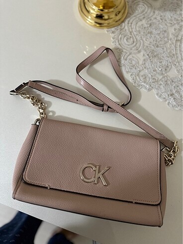 Orjinal calvin klein çapraz çanta