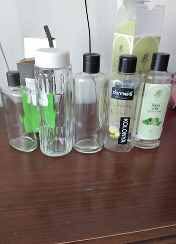 Boş kolonya şişesi  - Görsel 4