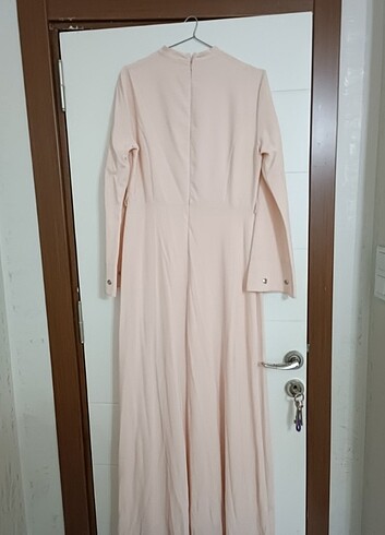Armine Pembe tesettür elbise