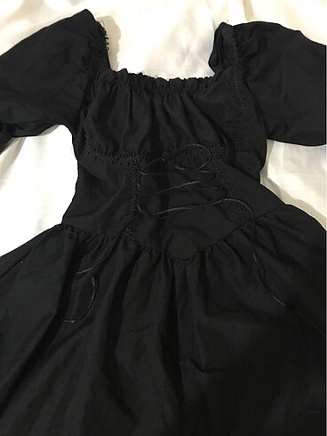 Urban Outfitters Gotik korse detaylı elbise