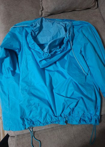 Mavi Kapüşonlu Rüzgarlık - Görsel 2