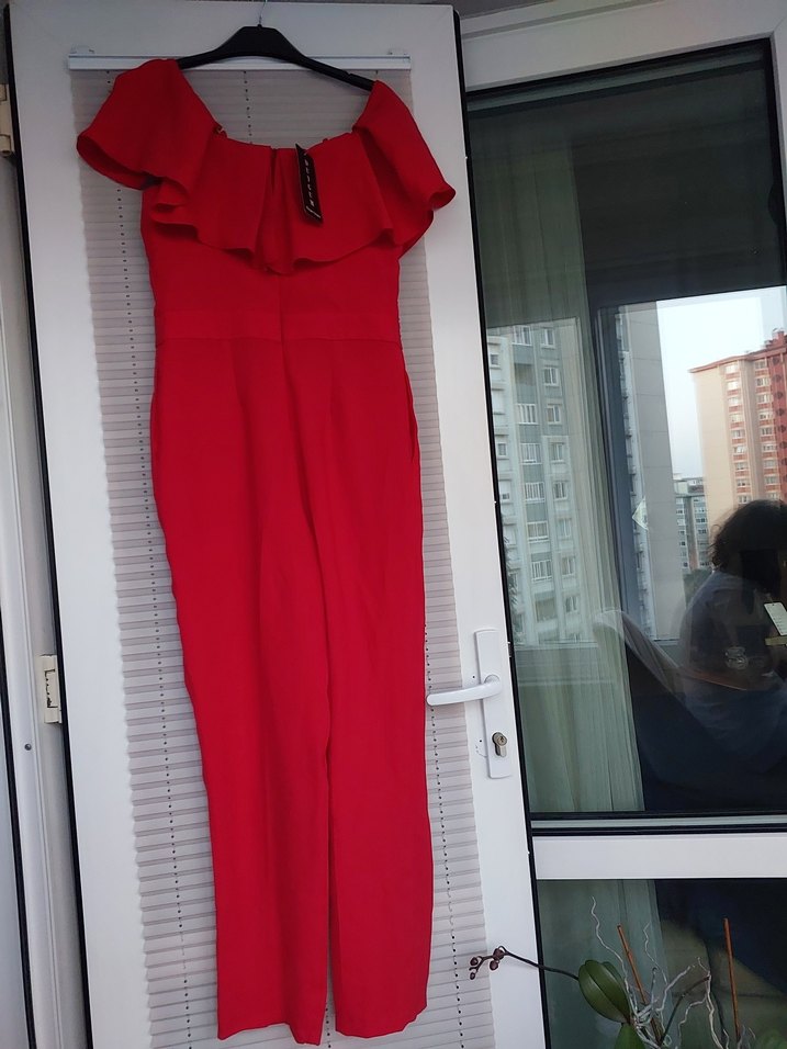 Kırmızı Fırfırlı Straplez Tulum - Görsel 5