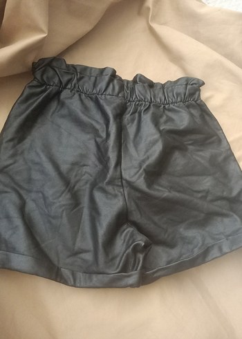 Siyah Deri Kemerli Mini Şort - Görsel 6