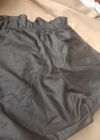 Siyah Deri Kemerli Mini Şort - Görsel 7