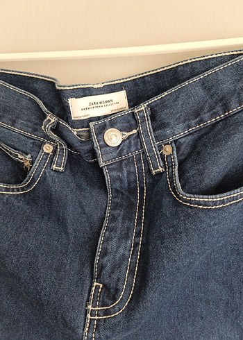 xs Beden beyaz Renk Zara İspanyol paça yüksek bel pantolon ürün göründüğü gibidir