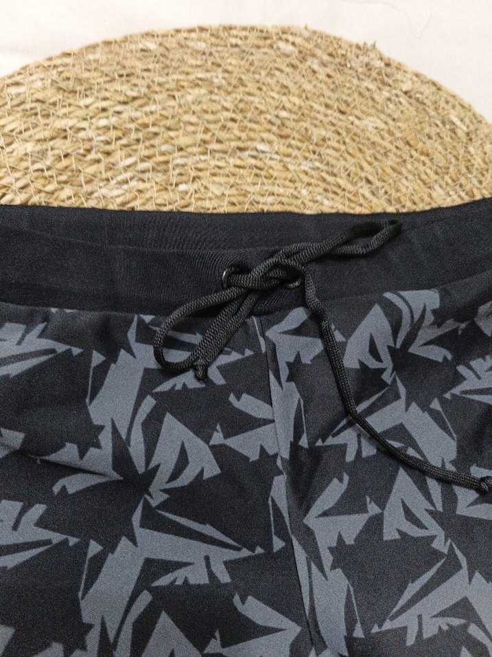 speedo erkek mayo 32 80cm ürün göründüğü gibidir tertemizdir - Görsel 4