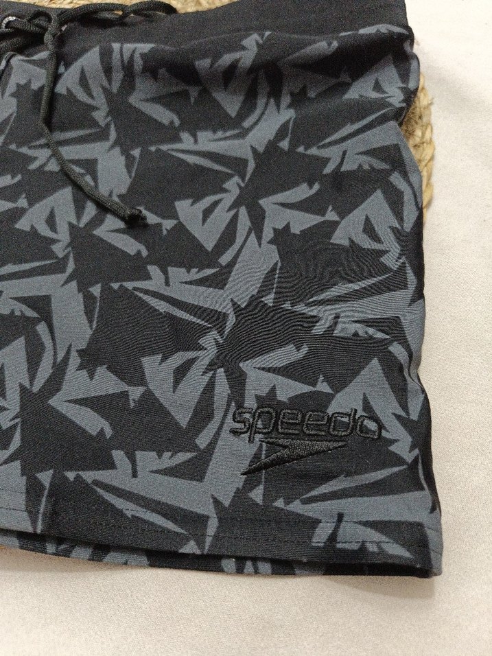 speedo erkek mayo 32 80cm ürün göründüğü gibidir tertemizdir - Görsel 2