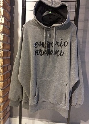 armani payetli sweatshirt beden seçenekleriyle 