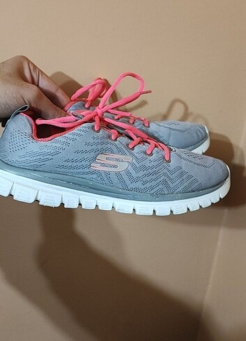 40 Beden Skechers kadın spor ayakkabı 