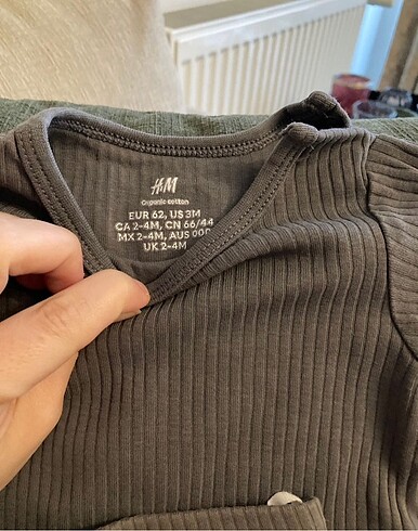 3 Ay Beden haki Renk 2 adet H&M bebek takım