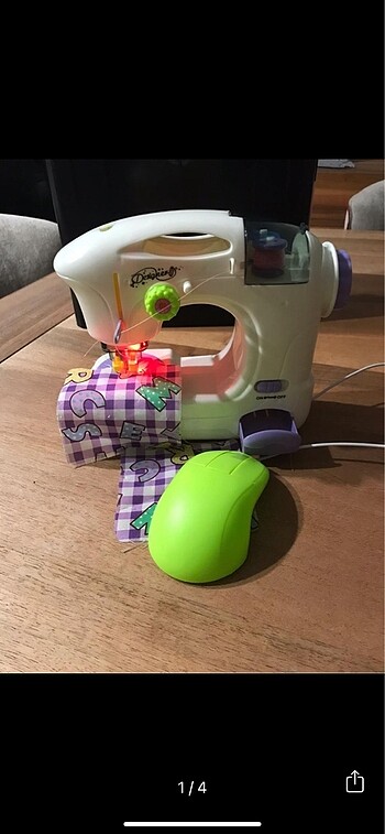 Işıklı oyuncak dikiş makinası