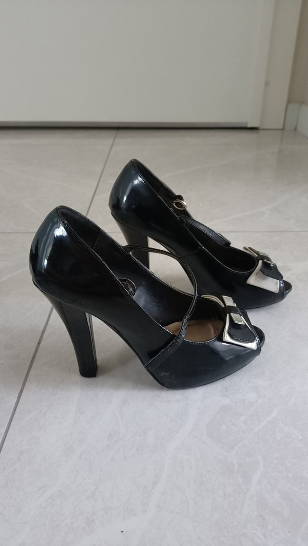 Şık Siyah Peep Toe Topuklu Ayakkabı Marks&Spencer — görsel 2/3