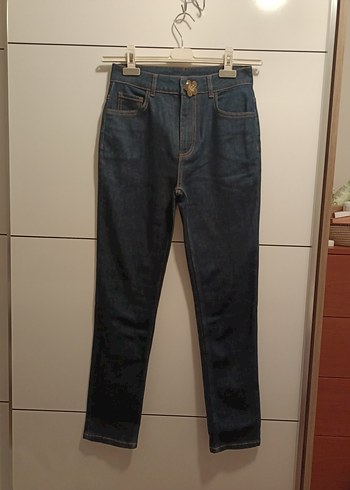 Moschino Koyu Mavi Yuksek Bel Denim Jean Moschino Sample