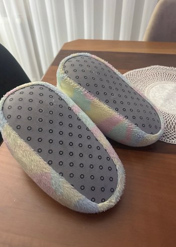 Kızlar için Renkli Bağlama Desenli Puff Terlik - Görsel 6