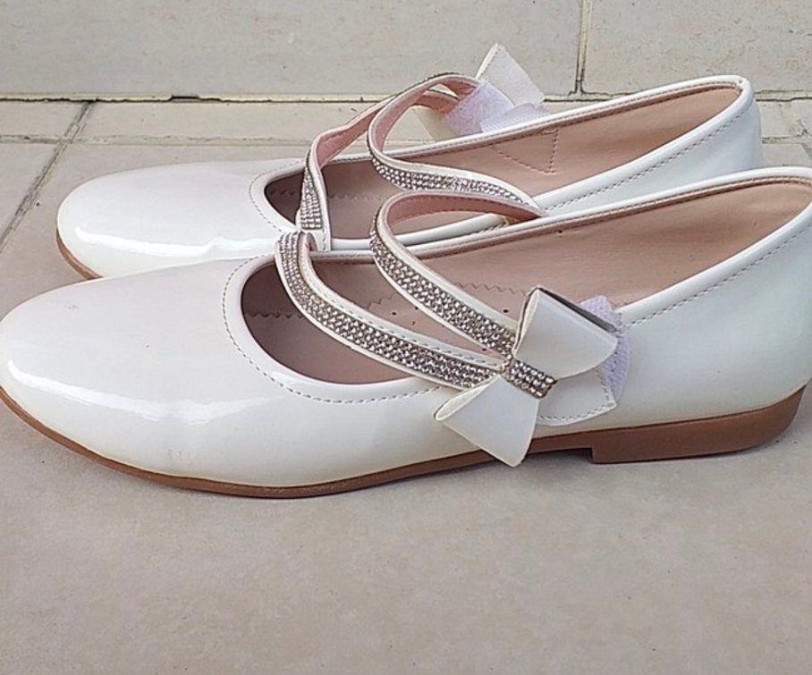 Beyaz Tokalı Kız Çocuk Babet - Görsel 3