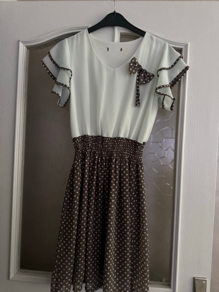 Bej Puantiyeli V Yaka Midi Elbise - Görsel 4