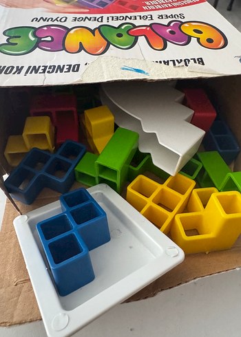 Barbie Barbie Manyetik Kıyafet Giydirme Oyunu ve +üçlü oyun puzzle