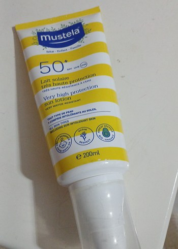 Mustela SPF 50 Yüksek Koruma Güneş Losyonu 200 ml - Görsel 3