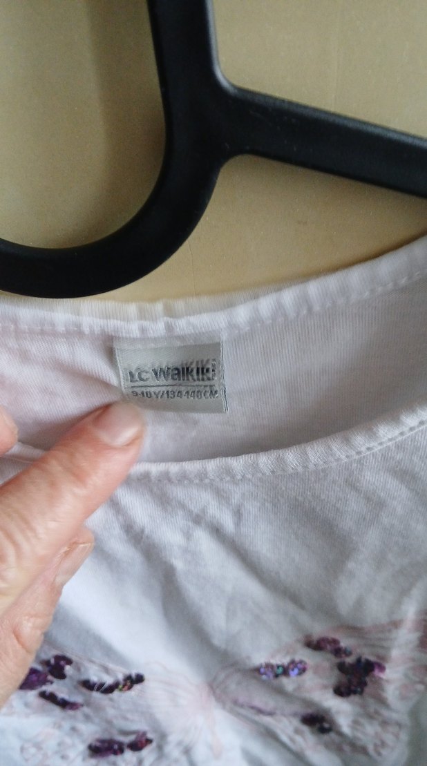 Kız Çocuk Kelebek Baskılı Fırfırlı Tişört - Görsel 5