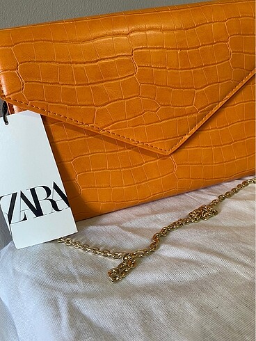  Beden Zara çapraz askılı clutch çanta