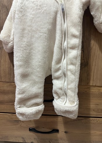 H&M Beyaz Kürklü Bebek astronot mont - Görsel 4