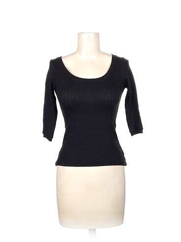 PreLoved T-shirt %70 İndirimli.