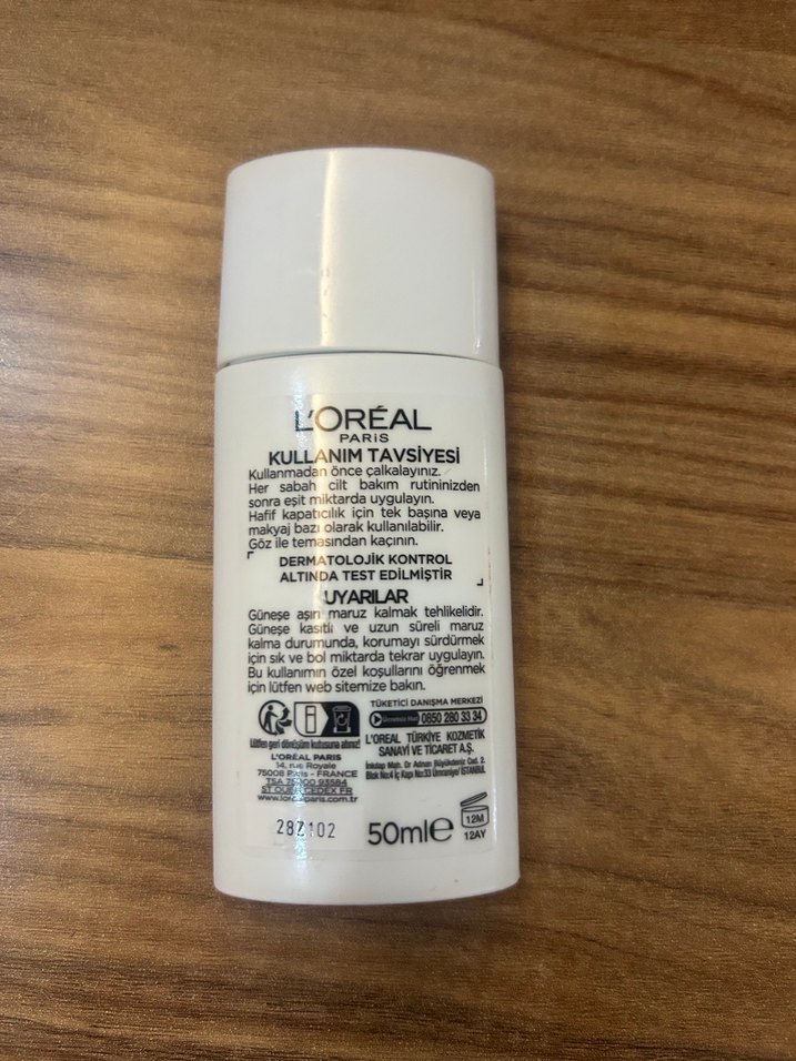 L'Oréal Paris Bright Reveal SPF 50 Güneş Kremi - Görsel 2